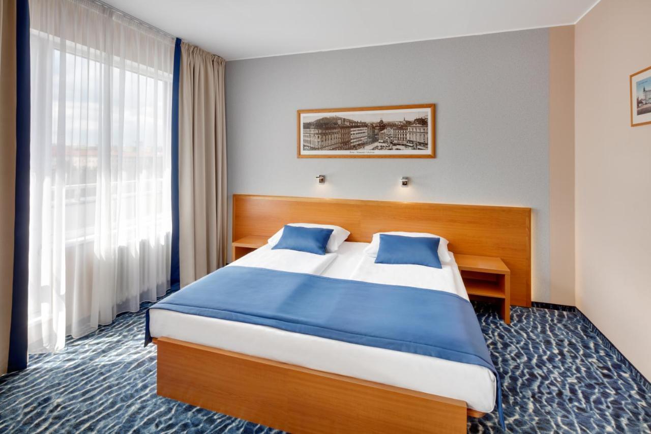 อาแวนติ โอเทล เบรอโน Hotel เบอร์โน ภายนอก รูปภาพ